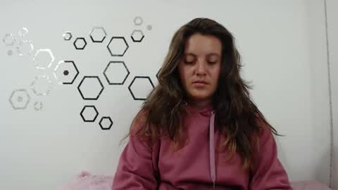 Carolina online show from September 26, 2025, 11:31 pm