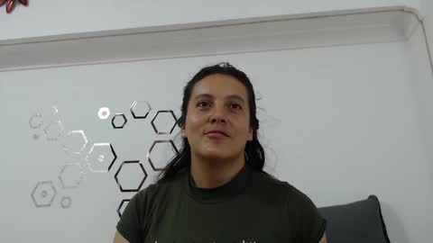 Carolina online show from October 10, 2025, 10:31 pm