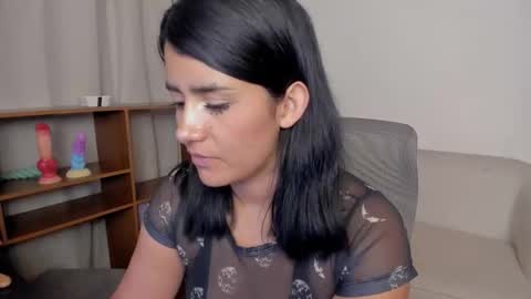 Zoe online show from April 12, 2026, 2:16 am