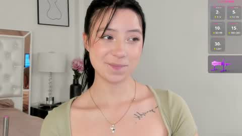 Snapshot of zoe_xra chatting on July 10, 2026, 10:12 pm Zoe online show from July 10, 2026, 10:12 pm