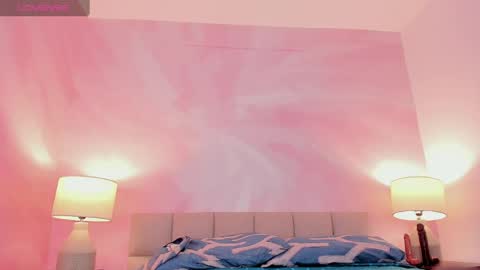 zoeblanc online show from March 31, 2026, 11:32 am