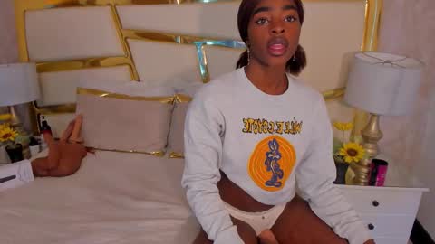 Zoecarrter online show from February 27, 2026, 3:23 pm