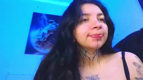 Snapshot of zoee_jhonnyy chatting on July 9, 2026, 8:18 am zoee jhonnyy online show from July 9, 2026, 8:18 am