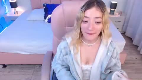 zoe online show from June 30, 2026, 2:56 am