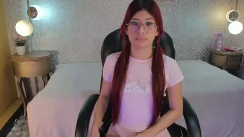 zoeecarter_ online show from April 16, 2026, 11:55 am