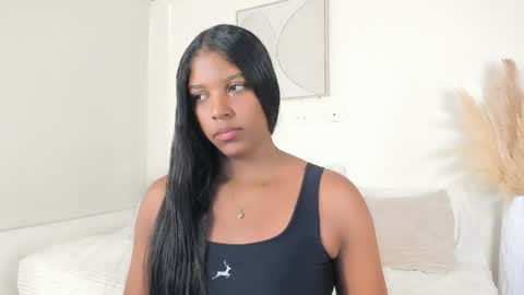 zoegarner10 online show from March 31, 2026, 7:47 pm