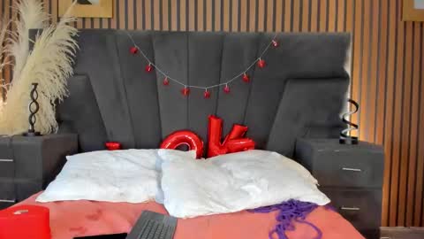 Snapshot of zoehpeterr_ chatting on February 16, 2026, 10:11 am Zoeh online show from February 16, 2026, 10:11 am