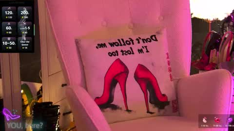 Snapshot of zoemesmerizee chatting on November 11, 2025, 7:19 am ZoeMesmerize online show from November 11, 2025, 7:19 am