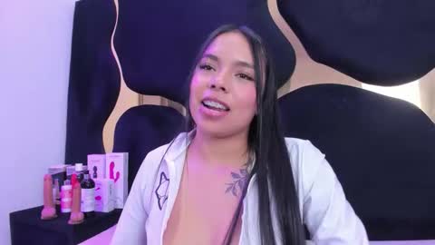 ZoeSwam online show from March 16, 2026, 5:44 am