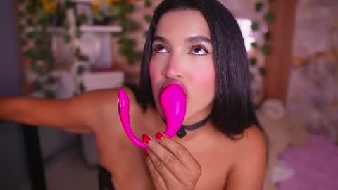 Snapshot of zoey_fox_ chatting on June 10, 2026, 1:06 am zoey fox online show from June 10, 2026, 1:06 am