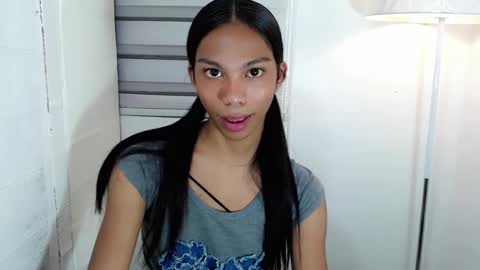 Snapshot of zoeygorgeous19 chatting on February 12, 2025, 12:27 am zoey online show from February 12, 2025, 12:27 am