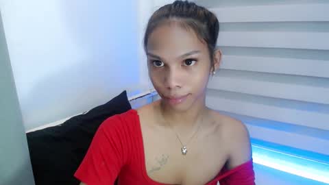 Snapshot of zoeygorgeous19 chatting on November 7, 2025, 7:41 am zoey online show from November 7, 2025, 7:41 am