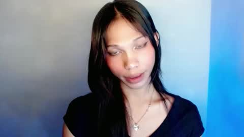 zoey online show from April 28, 2026, 7:35 am