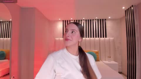 Zoey Walker online show from November 7, 2025, 11:32 am