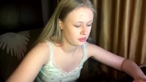 Snapshot of zofiahoetger chatting on March 2, 2026, 11:28 am Lisa online show from March 2, 2026, 11:28 am