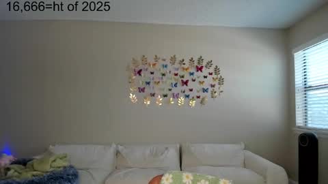 Zoie online show from October 16, 2025, 9:16 pm