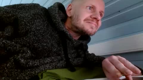 zolexthomas online show from December 18, 2024, 11:02 am