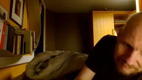 Snapshot of zolexthomas chatting on February 3, 2026, 10:04 pm zolexthomas online show from February 3, 2026, 10:04 pm