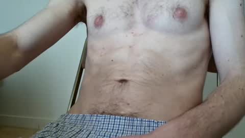 Snapshot of zommmmmmmmm chatting on February 13, 2025, 10:02 am zom online show from February 13, 2025, 10:02 am