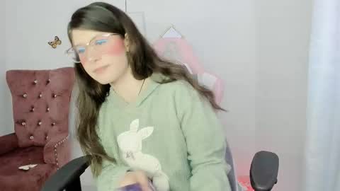 Alicie online show from November 26, 2025, 8:37 am