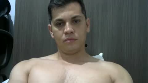 zoro_00 online show from November 24, 2025, 12:21 am