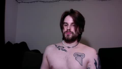 zorvello_83 online show from April 16, 2026, 10:23 pm