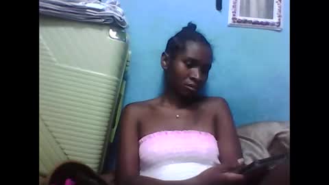 zuana14 online show from October 18, 2025, 7:53 am
