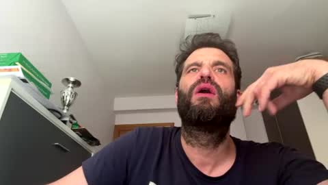 zurdineno online show from June 13, 2026, 1:53 pm
