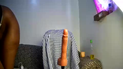 zuritamtam online show from April 6, 2026, 7:31 am