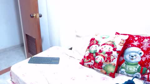 zury_ferrari online show from December 1, 2025, 5:07 pm