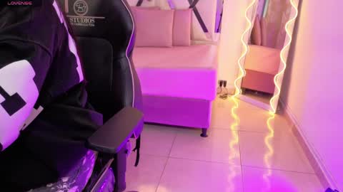 ZURY   online show from April 14, 2026, 11:38 am