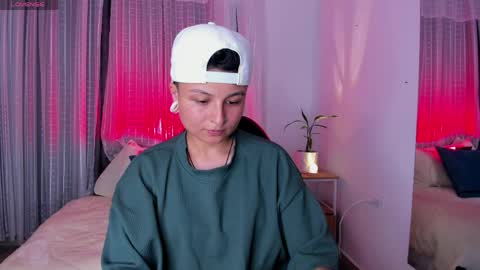 Zury Ramirez online show from April 10, 2026, 10:25 pm