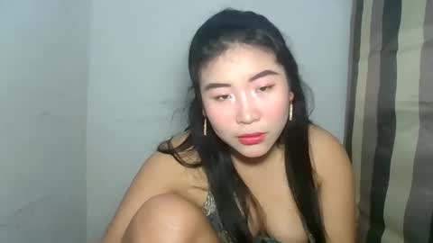 sweet lylia online show from October 6, 2025, 3:09 pm