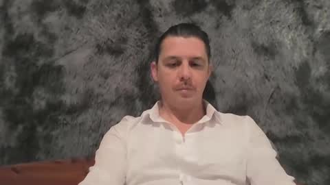 Snapshot of zyonart chatting on November 4, 2025, 9:47 pm Artnoyz Shower online show from November 4, 2025, 9:47 pm