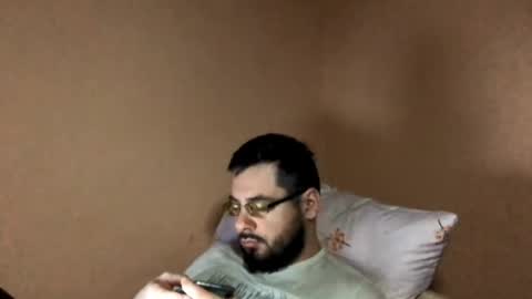 Snapshot of zyqrael chatting on April 26, 2026, 7:11 pm Vlad online show from April 26, 2026, 7:11 pm