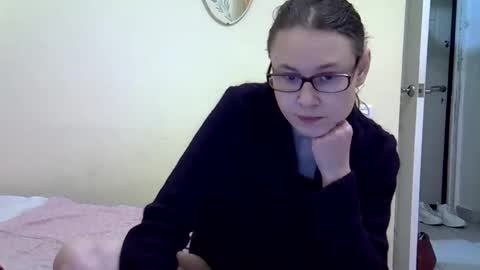 Zyuhre online show from December 7, 2024, 1:25 am