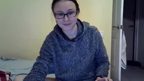 Zyuhre online show from October 1, 2025, 12:33 pm