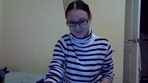 Zyuhre online show from October 7, 2025, 11:40 am