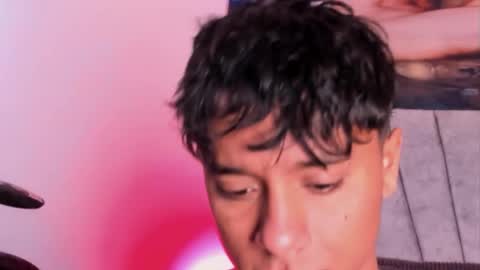 zyzz_1812 online show from October 25, 2025, 4:57 pm