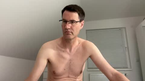 zzz123_cam online show from June 4, 2026, 3:51 pm