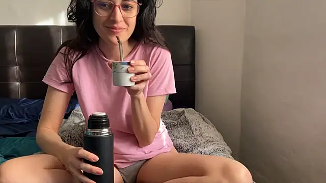 Snapshot of Lunaabbey chatting on February 23, 2026, 8:12 am Lunaabbey online show from February 23, 2026, 8:12 am