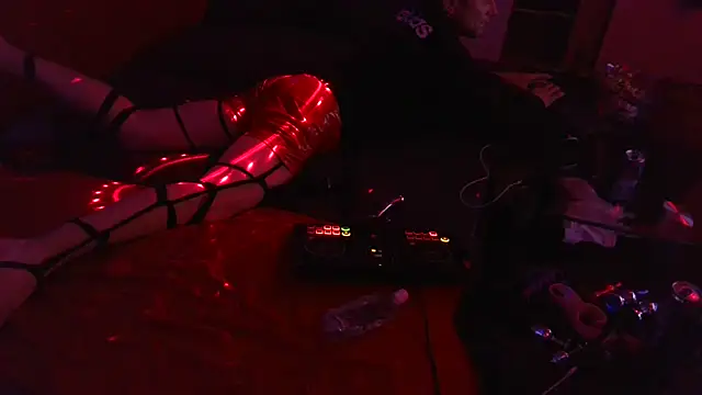 davidgntxxxxx online show from November 5, 2025, 5:46 pm