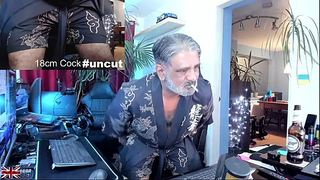 OnlineBossUK online show from December 22, 2025, 12:07 am