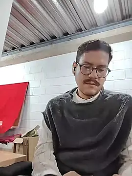 Snapshot of AndyHepburn chatting on October 24, 2025, 2:46 pm AndyHepburn online show from October 24, 2025, 2:46 pm