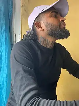 Snapshot of IviedWaster chatting on February 13, 2025, 12:46 am IviedWaster online show from February 13, 2025, 12:46 am