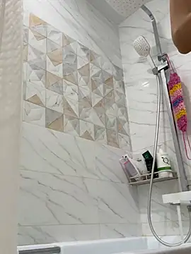 angelmommu online show from January 27, 2025, 2:13 pm