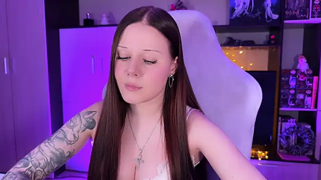 jasminevine online show from January 6, 2026, 7:50 pm