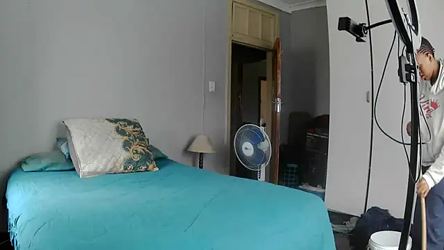 COOKIECANDY online show from February 23, 2026, 12:13 pm