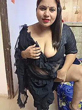 MOM-SUN-COUPLE online show from June 27, 2026, 9:03 am