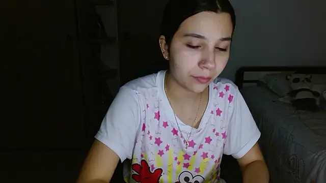 mia  lopez  online show from March 19, 2026, 3:43 am